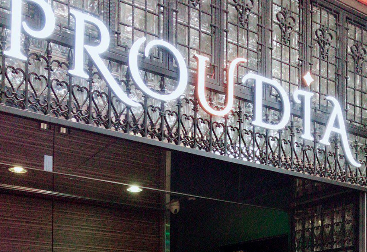 kabukicho luminous saloon PROUDIA